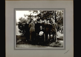 Prefects 1915-16 thumbnail