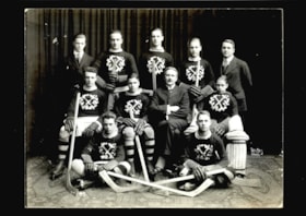 Hockey First Team 1917-18 thumbnail