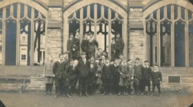 Lower School Students at Knox College, 1919 thumbnail