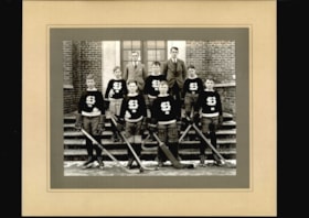Lower School Hockey 1927-28 thumbnail