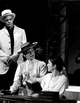 The Importance of Being Earnest 2001-02 thumbnail