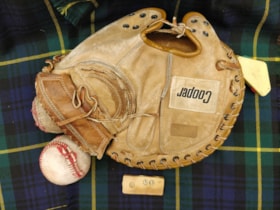 Baseball Glove, Balls, & Umpire Counter thumbnail