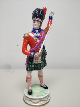 Esson - Highlander Statue thumbnail