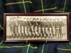 Football Team Photo 1925 thumbnail