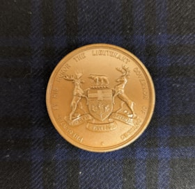 Medal - Governor General, Eddis '44 thumbnail