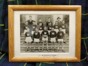 Macdonald House Soccer Team Photo 1951 thumbnail