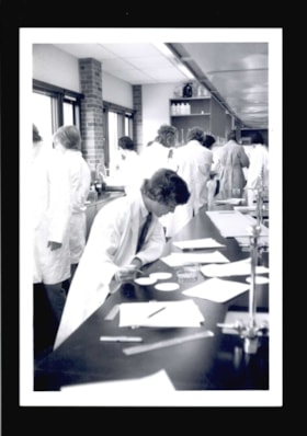 Science Class (2) 1968-69 thumbnail
