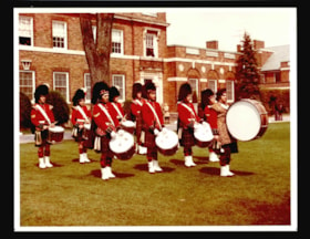 Pipes & Drums (3) 1976-77 thumbnail