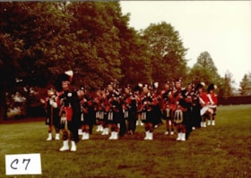 Pipes & Drums (4) 1976-77 thumbnail