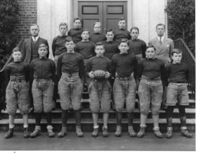 Macdonald House Football 1937 thumbnail