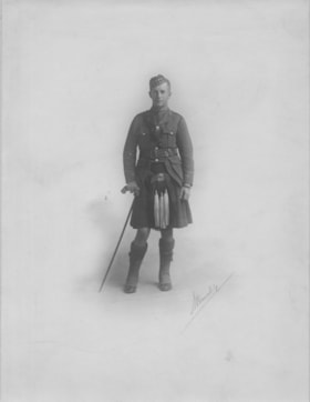 Lieutenant William M. Munro thumbnail